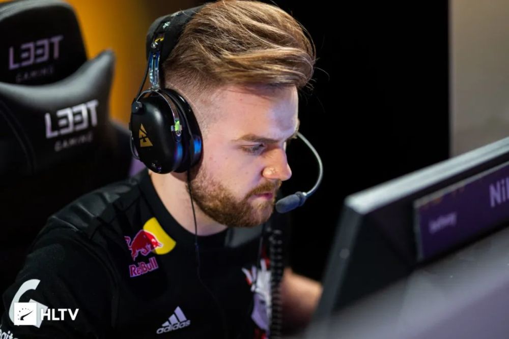 【数据前瞻】 Weibo Gaming vs Anyone's Legend Xiaohu能限制Shanks到什么程度